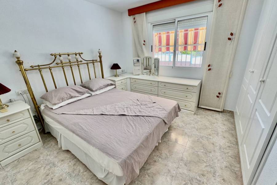 Reventa - Villa - Benijofar