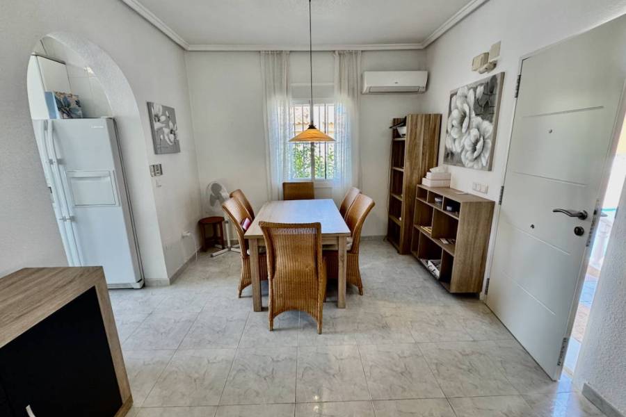 Reventa - Villa - Ciudad Quesada - Lo Pepin