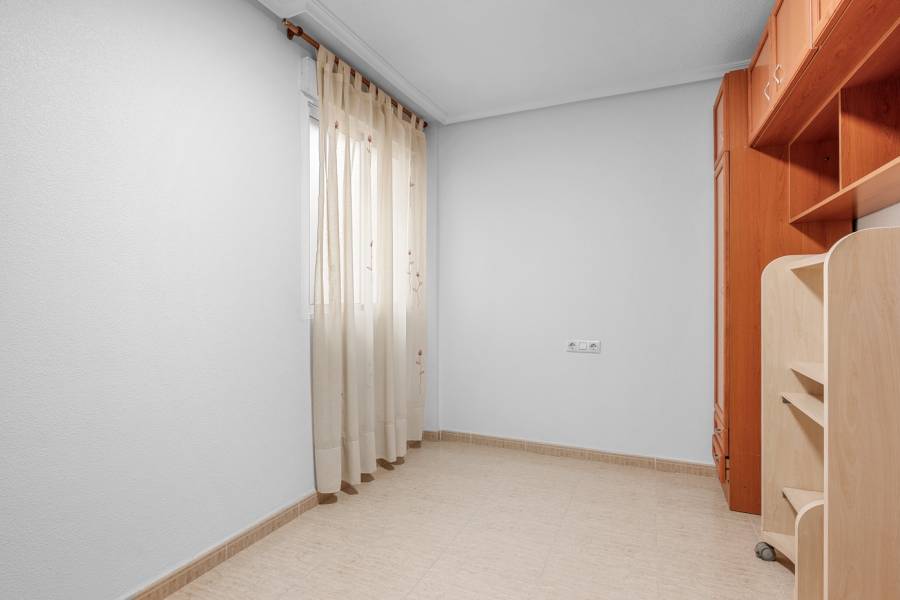 Resale - Apartment - Torrevieja