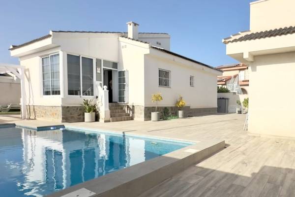 Villa - Reventa - Ciudad Quesada - Lo Pepin Villa - Reventa - Ciudad Quesada - Lo Pepin