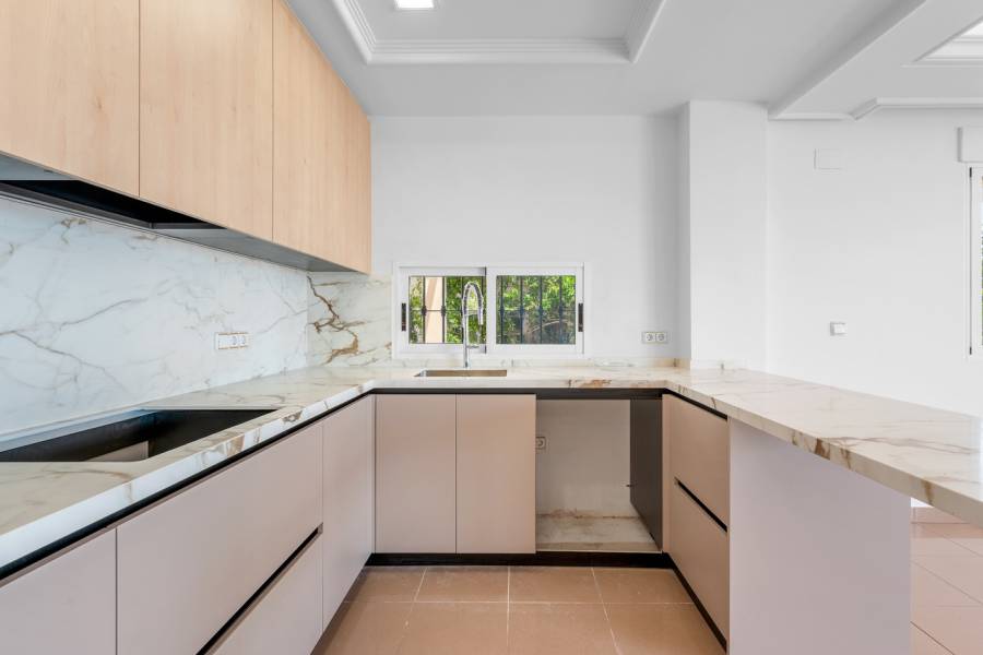 Reventa - Villa - Torrevieja