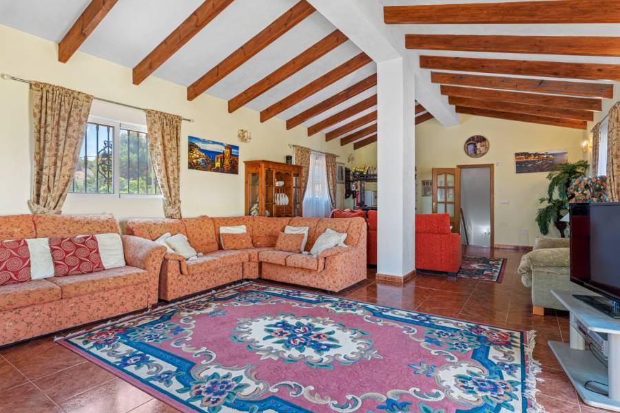Resale - Villa - Jacarilla