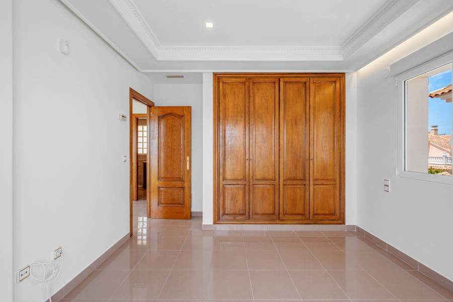 Reventa - Villa - Torrevieja