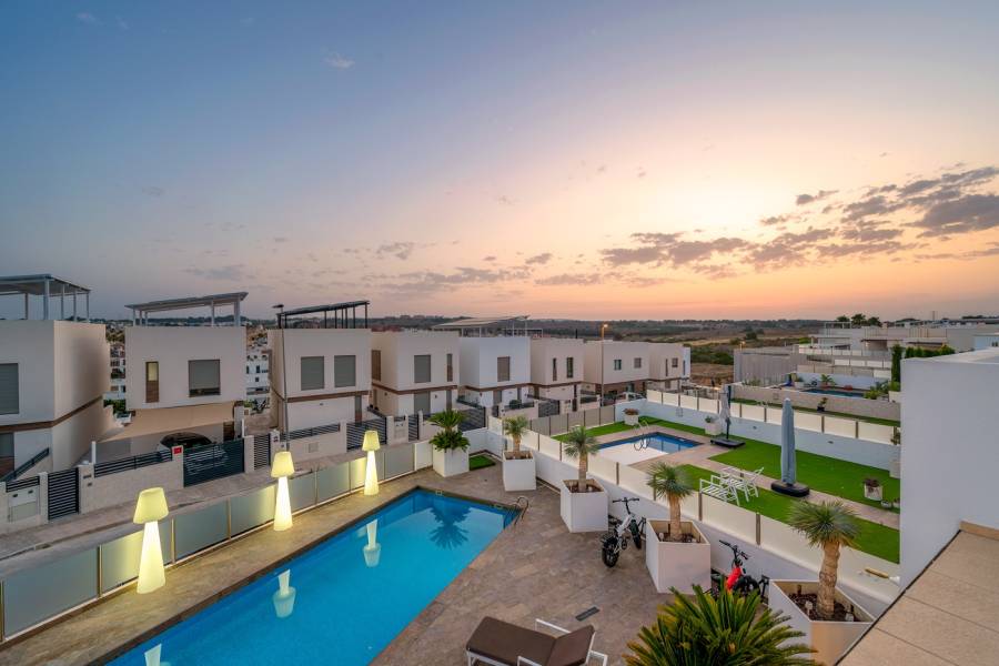 Resale - Villa - Orihuela costa - Villamartín