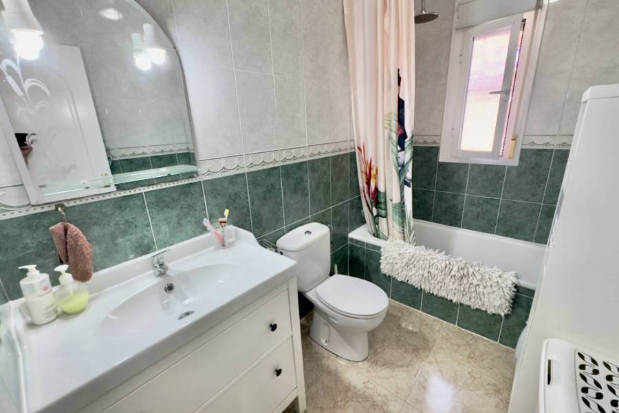 Resale - Villa - Ciudad Quesada