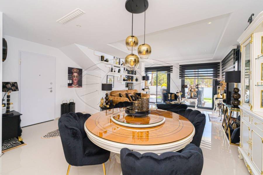 Resale - Villa - Ciudad Quesada