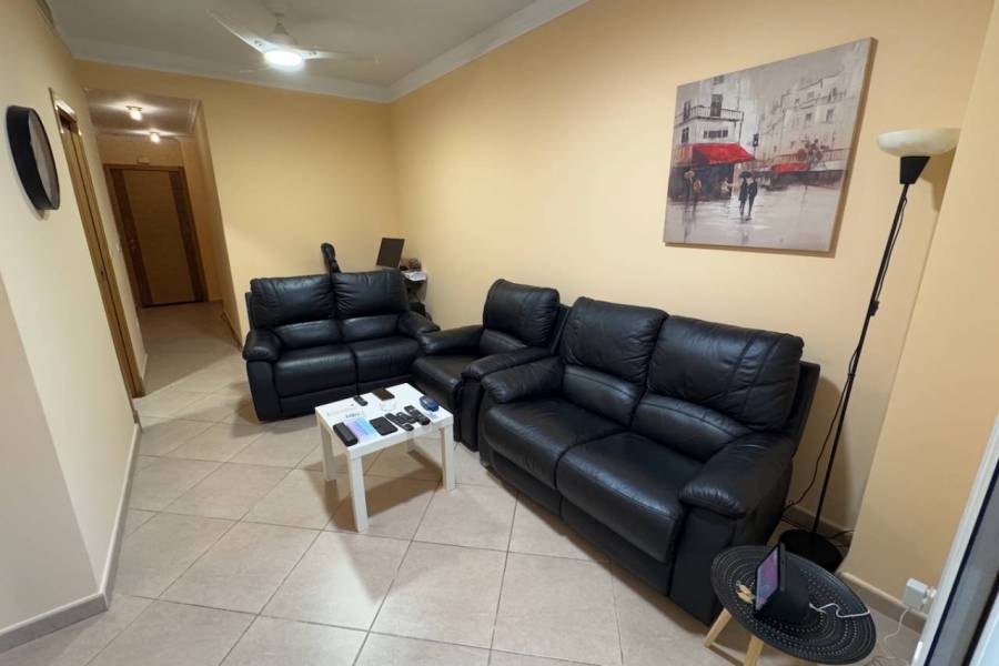 Resale - Apartment - Formentera del Segura