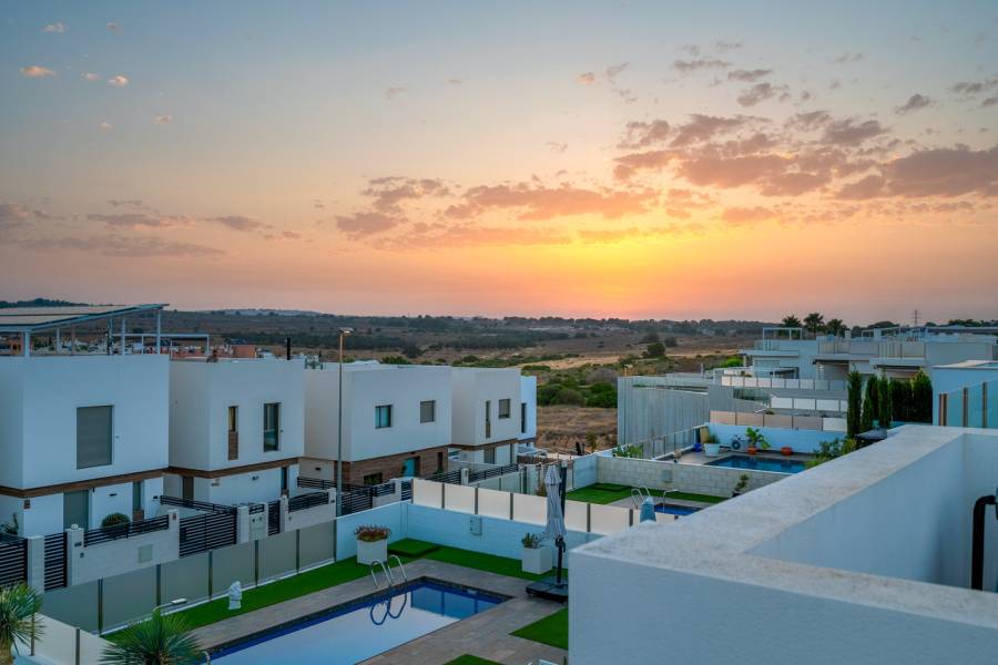 Resale - Villa - Orihuela costa - Villamartín