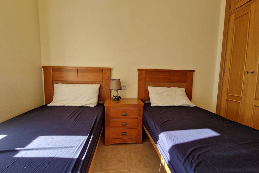 Resale - Apartment - Guardamar Del Segura - SUP-7 & Port Area