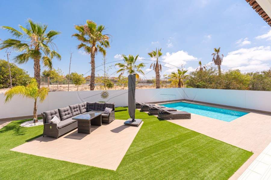 Resale - Villa - Ciudad Quesada