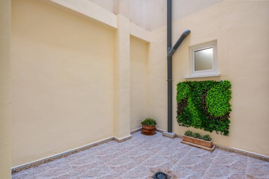 Resale - Apartment - Torrevieja - Playa del Cura