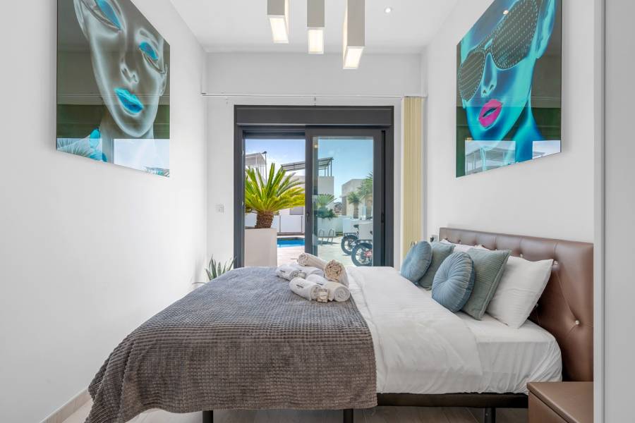Resale - Villa - Orihuela costa - Villamartín