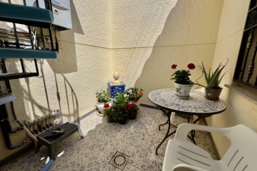 Resale - Villa - Benijofar