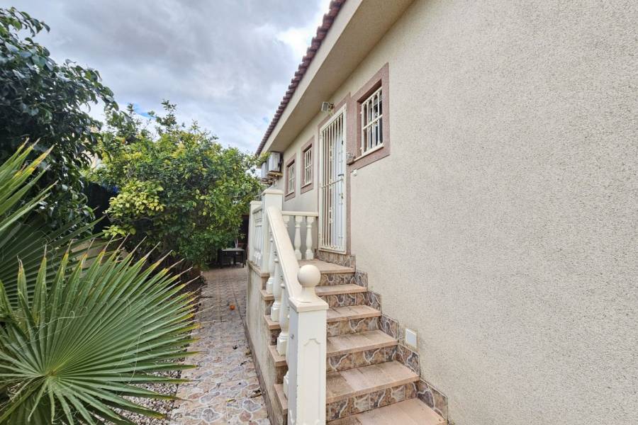 Reventa - Villa - Benijofar - Benimar