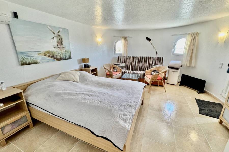 Reventa - Villa - Ciudad Quesada - Lo Pepin