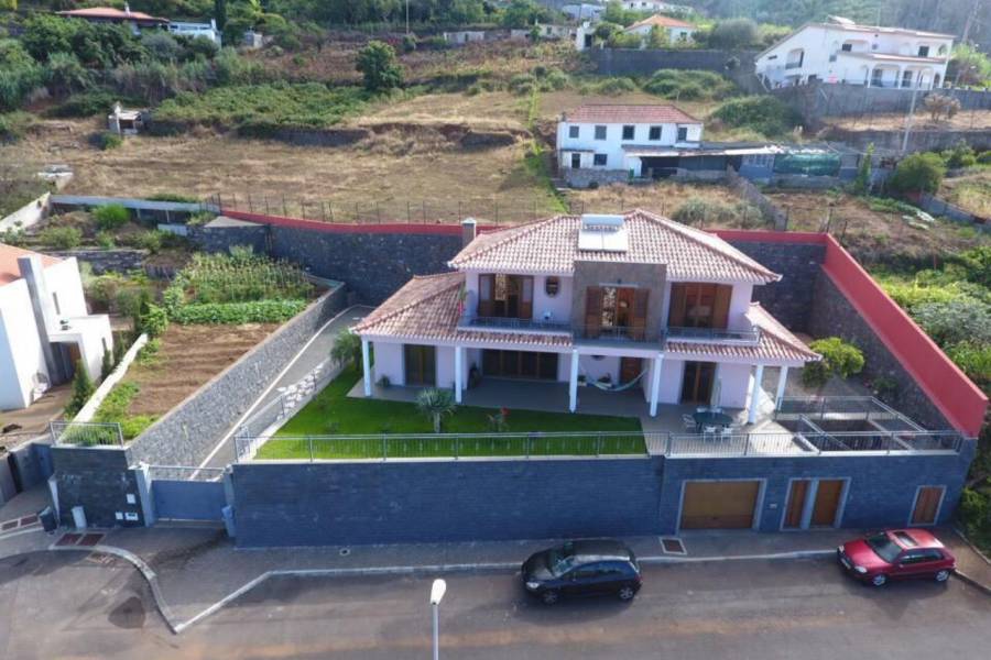 Resale - Villa - Funchal