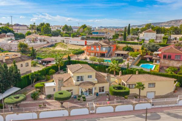 Villa - Reventa - Algorfa - Castillo de montemar