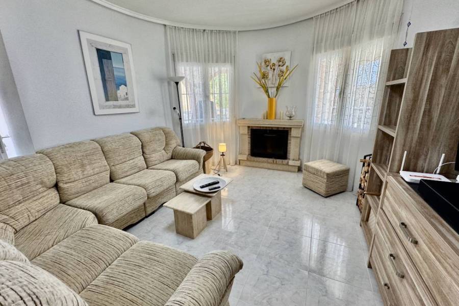 Reventa - Villa - Ciudad Quesada - Lo Pepin