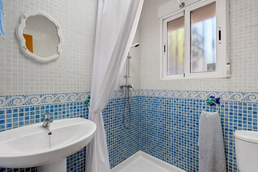 Resale - Villa - Jacarilla