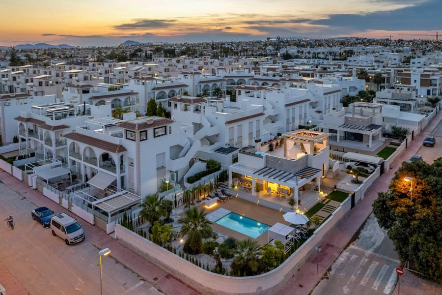 Resale - Villa - Ciudad Quesada - Rojales