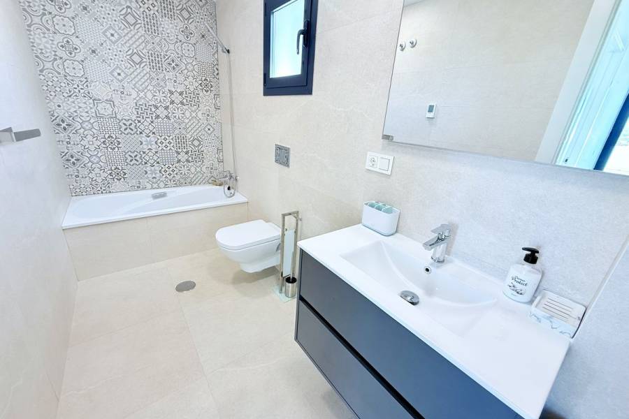 Reventa - Villa - Benijofar