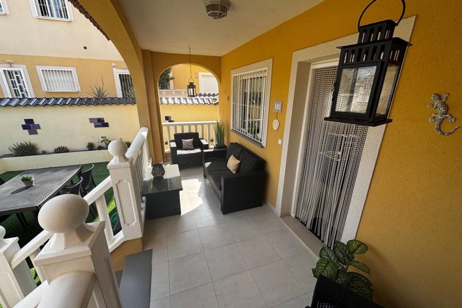 Resale - Townhouse - Ciudad Quesada