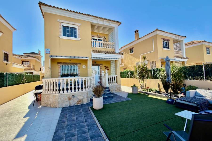 Resale - Villa - Guardamar Del Segura - El Raso