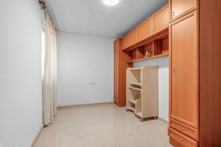 Resale - Apartment - Torrevieja