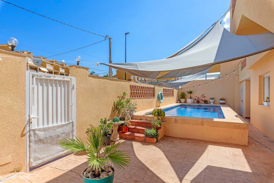 Resale - Villa - Alfas del Pi - Alfas Del Pi