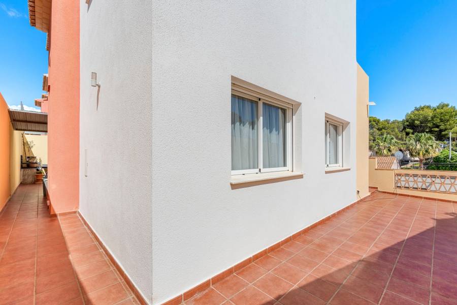 Resale - Villa - Alfas del Pi - Alfas Del Pi