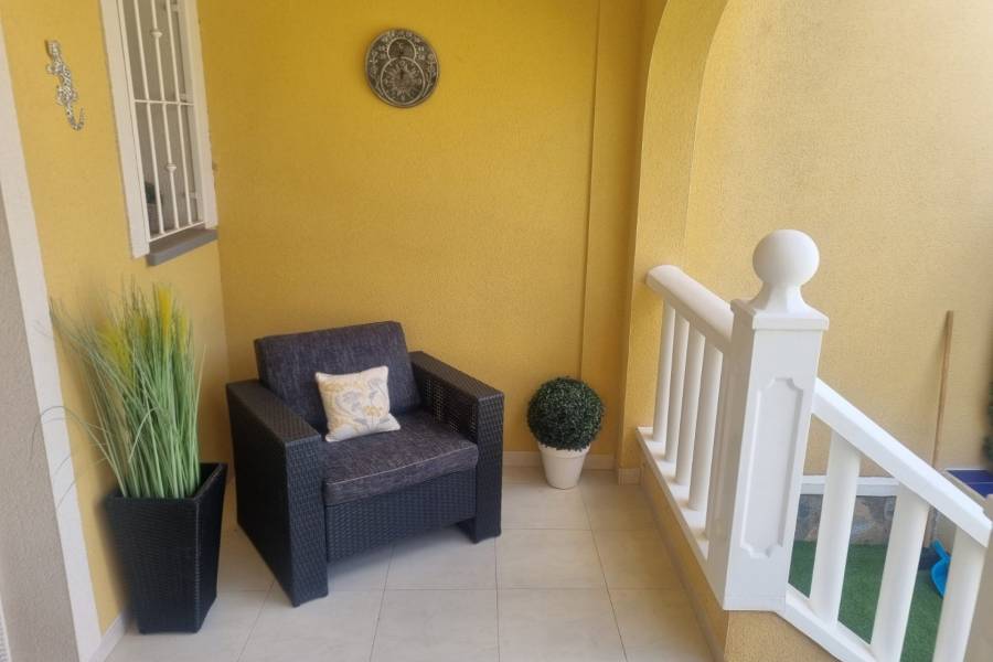 Resale - Townhouse - Ciudad Quesada